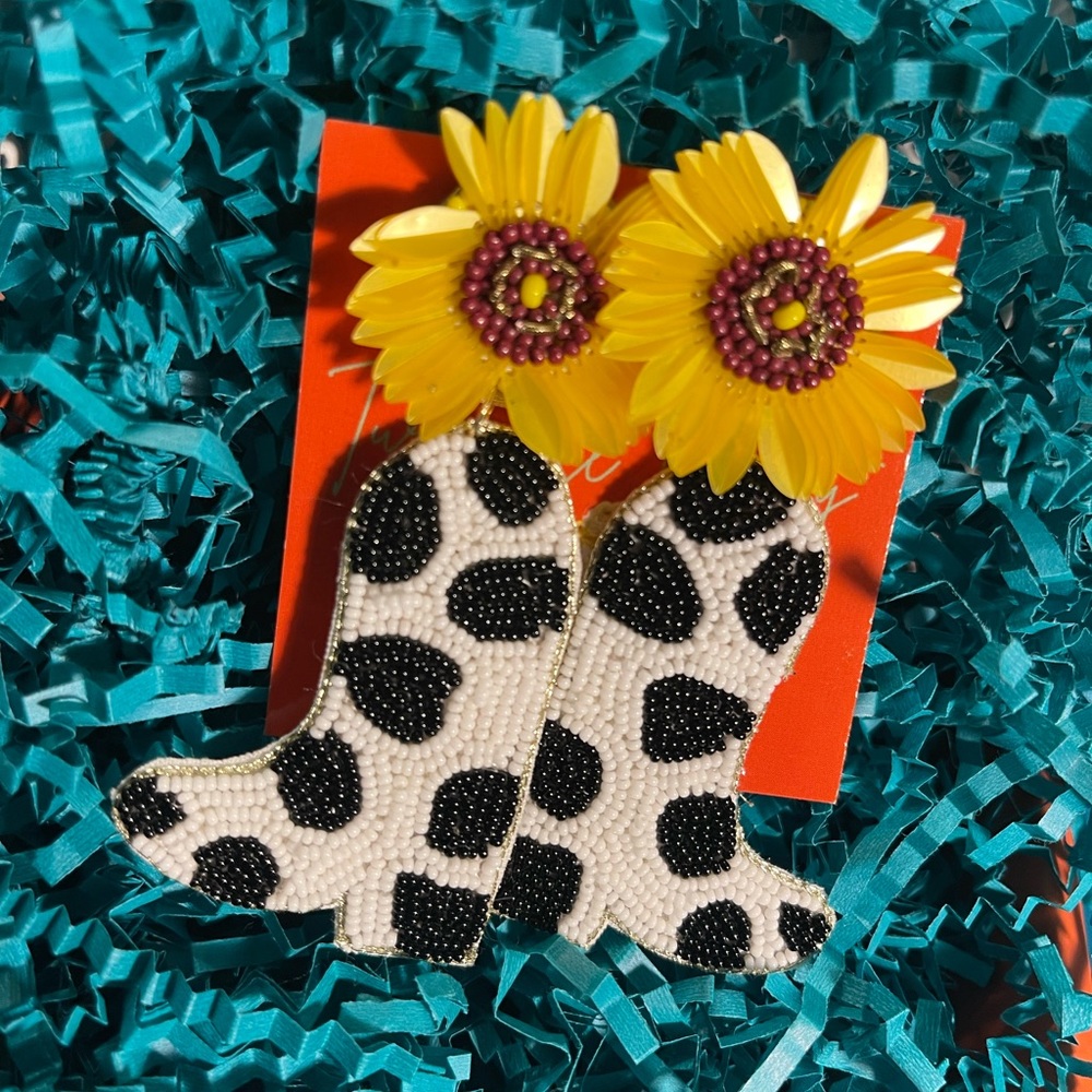 Cow Printed Sunflower Detail Pierced Statement Dangle Earrings